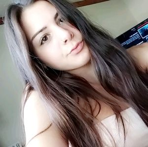 Meet your Posher, Lily